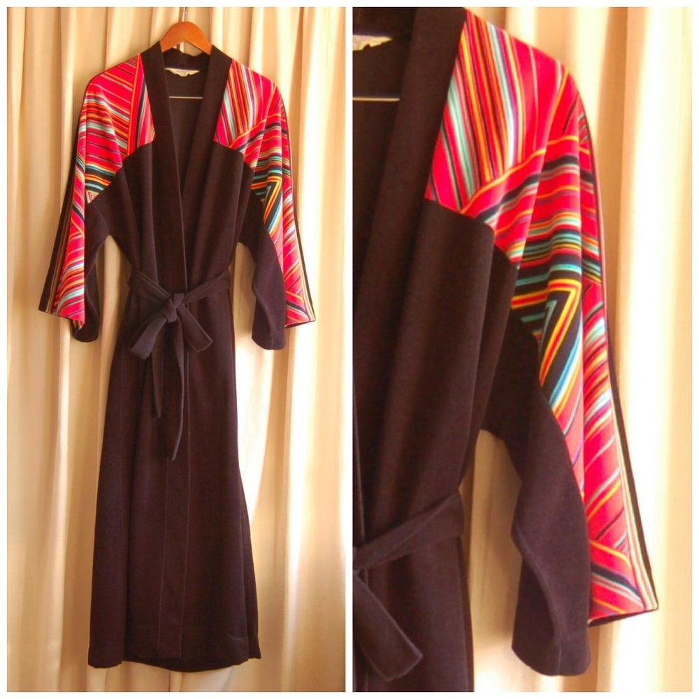 🌈 AWESOME ROBE! Vintage Technicolor Sleeve Dressing Gown 🌈 - Picture 2 of 6